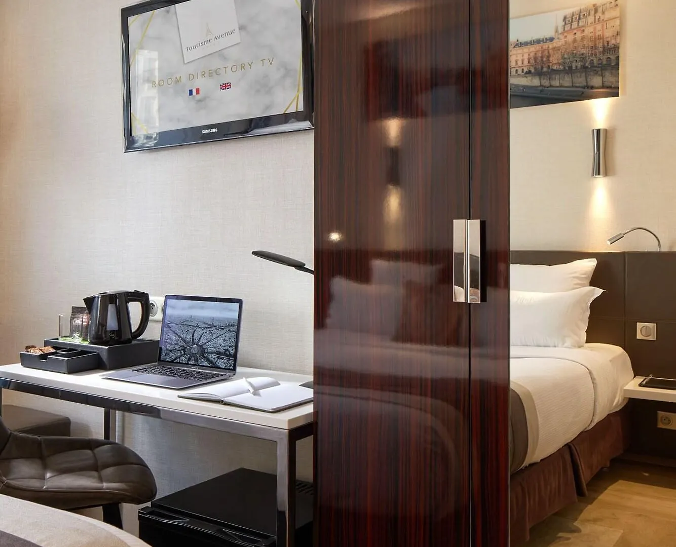 Hotel Tourisme Avenue Paris 4*,  France