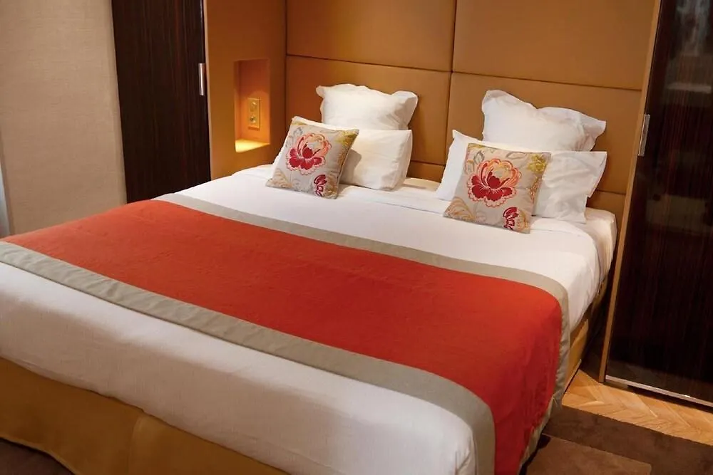 Hotel Tourisme Avenue Paris 4*,